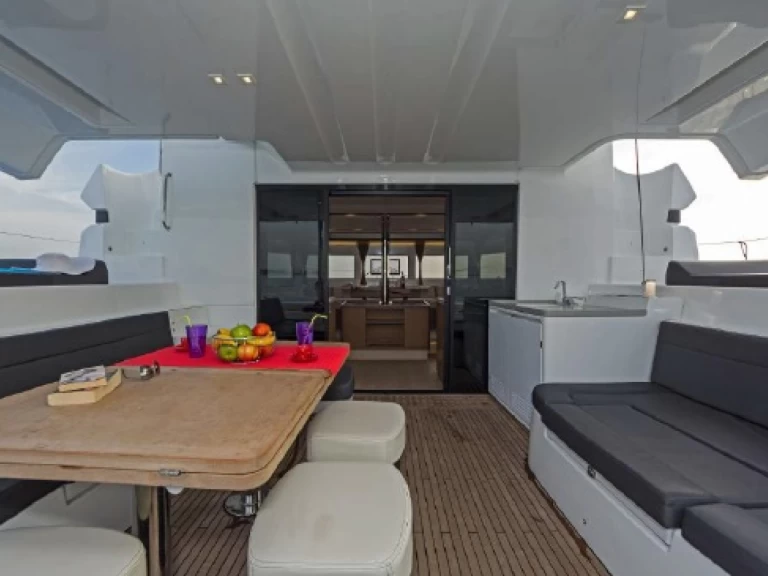 Katamaran do wynajmu w Lefkáda w najlepszej cenie