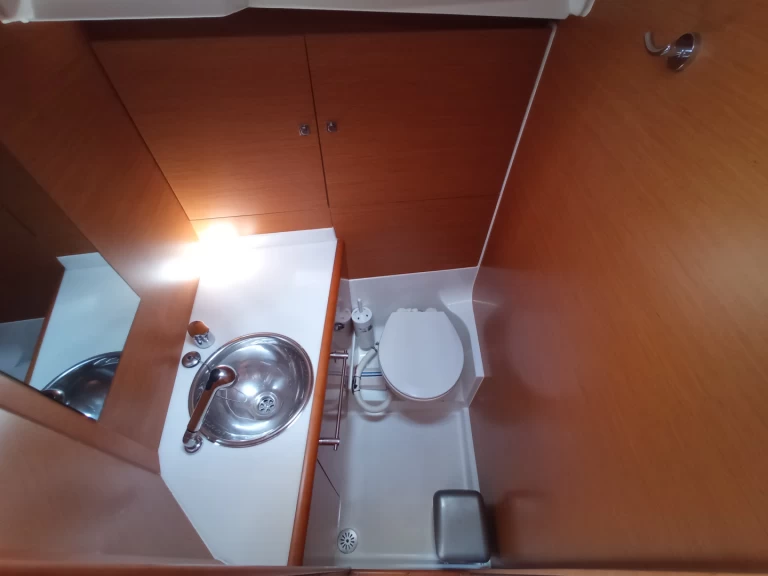 Wynajmij Żaglowiec z lub bez skippera Jeanneau w Lefkáda