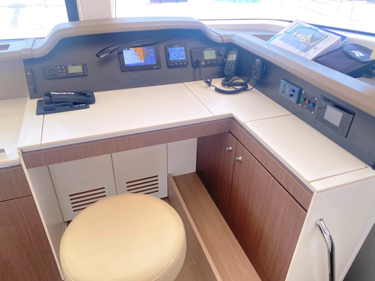 Wynajem łodzi Lefkáda tanio Bali 4.1 Princess