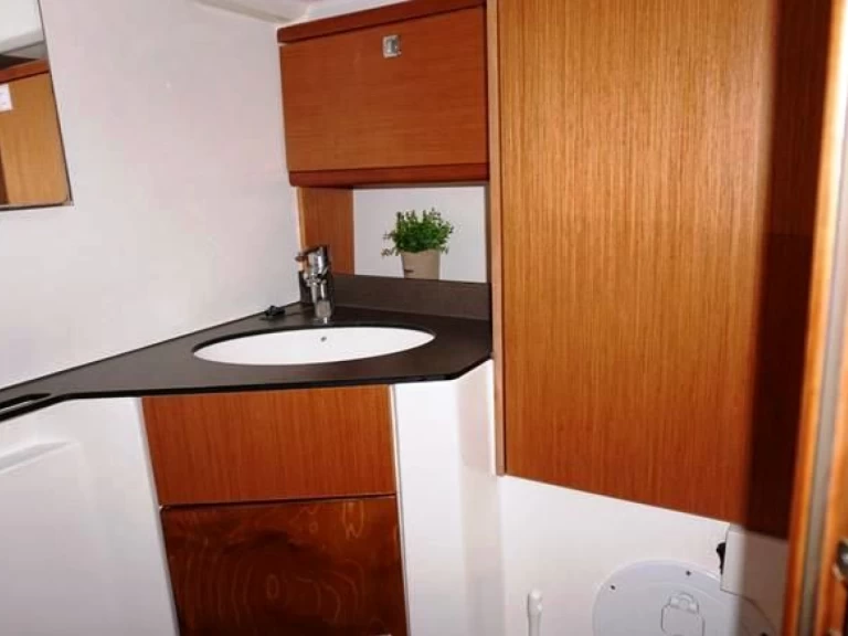 Wynajmij Bavaria Cruiser 46 w Lefkáda