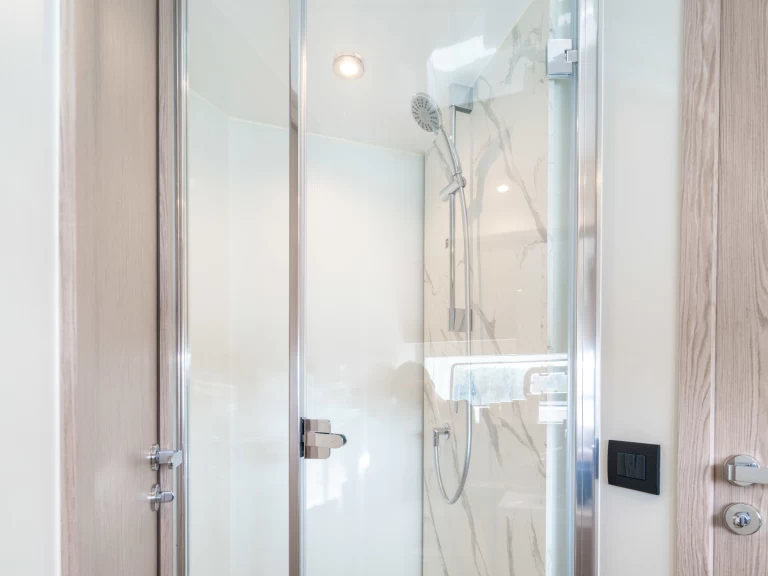 Wynajmij Azimut Azimut 53 Fly w Sibenik