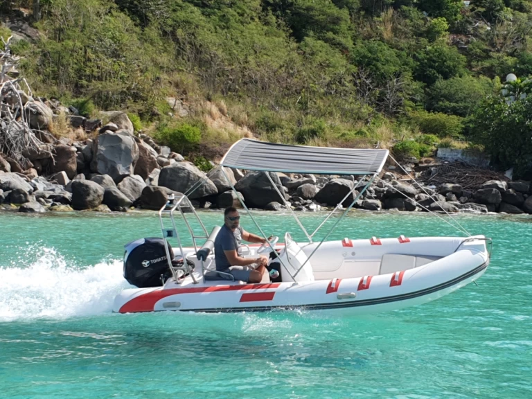 Wynajmij Semi-Rigide Rib 480 w Marigot