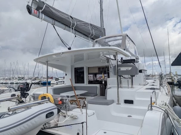 Wynajem łodzi Lagoon Lagoon 40 w Bas du Fort na SamBoat 