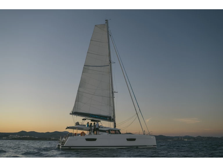 Wynajem łodzi Fountaine Pajot Fountaine Pajot 47 SAONA LUX (GEN,AC,WATERMAKER) w Lavrio na SamBoat 