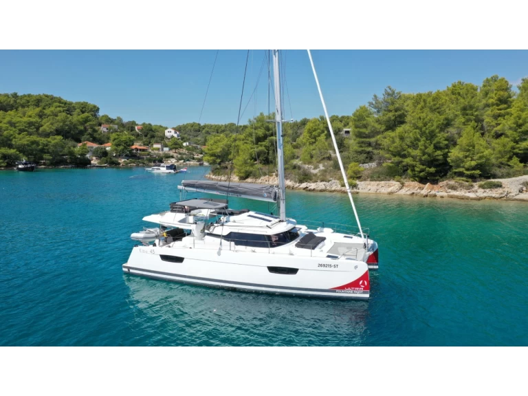 Wynajem Katamaran w Donji Seget - Fountaine Pajot Elba 45