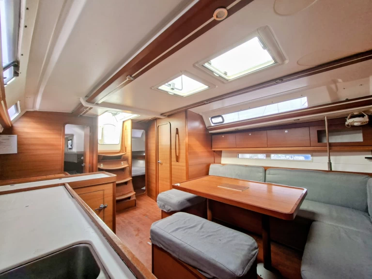 Wynajmij Dufour Dufour 450 Grand Large w Arzal