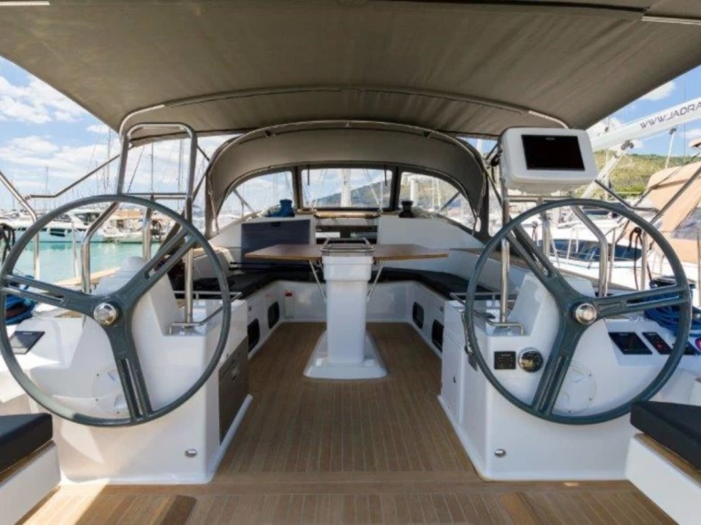 Żaglowiec do wynajmu w Biograd na Moru w najlepszej cenie