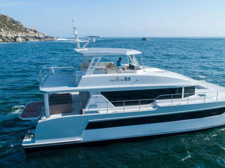 Wynajem Luksusowy jacht Two Oceans z patentem 