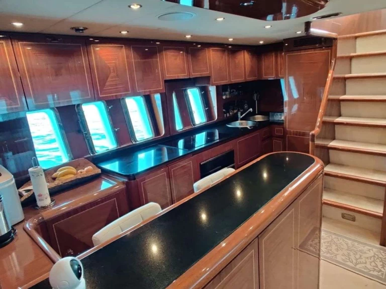 Wynajem w Miami- Mangusta Elton II na SamBoat