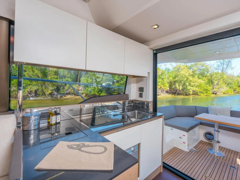 Wynajmij Motorówka z lub bez skippera Prestige w Castellammare di Stabia