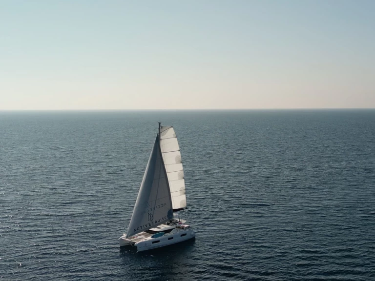 Wynajmij Katamaran z lub bez skippera Lagoon w Donji Seget