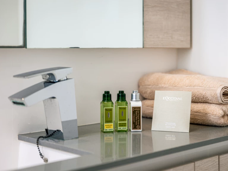 Wynajmij Katamaran z lub bez skippera Leopard w Gouvia