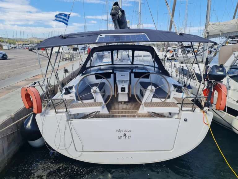 Wynajmij Hanse Hanse 418 w Perigiali