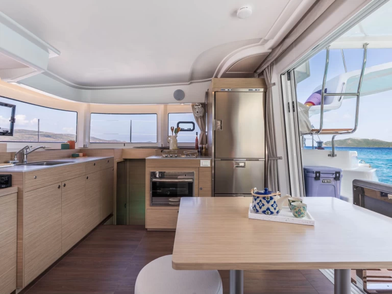 Wynajem łodzi Lagoon Lagoon 38 w Lefkáda na SamBoat 