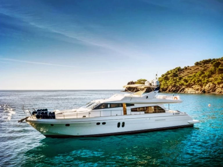 Wynajem Luksusowy jacht Guy Couach z patentem 