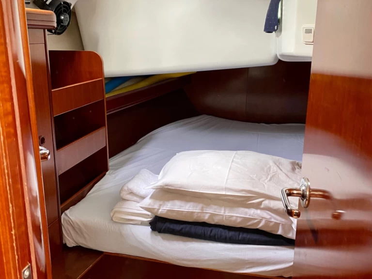 Wynajmij Żaglowiec z lub bez skippera Bénéteau w Palaio Faliro