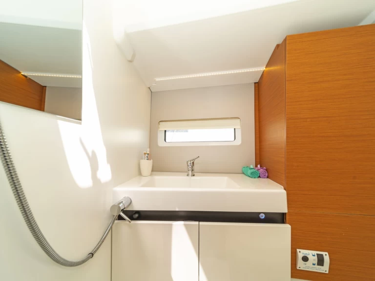 Wynajem łodzi Perigiali tanio Sun Odyssey 490