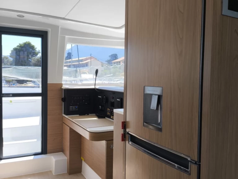 Katamaran do wynajmu w Perigiali w najlepszej cenie