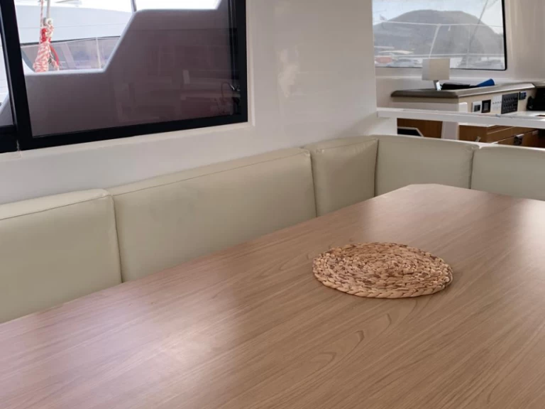 Katamaran do wynajmu w Perigiali w najlepszej cenie