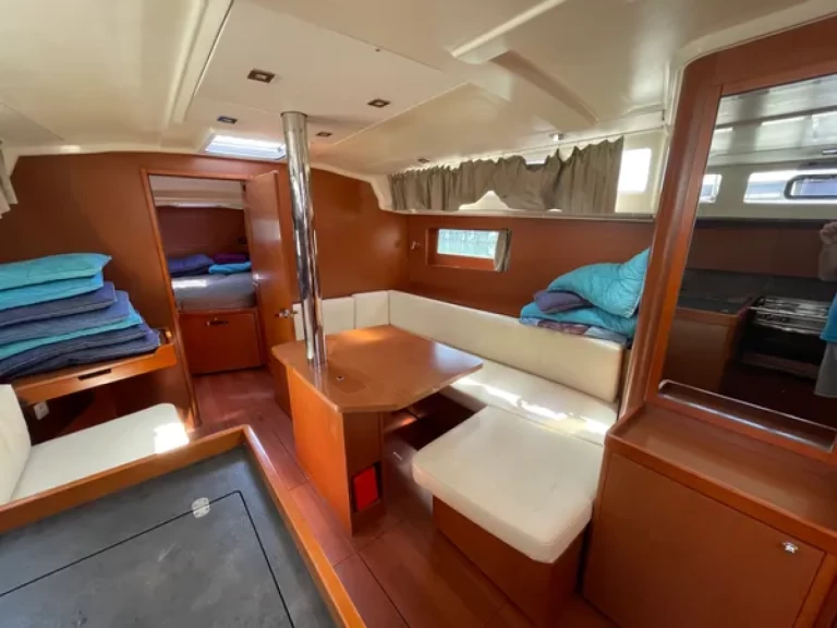 Wynajem łodzi Perigiali tanio Oceanis 41.1