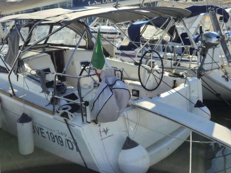 Wynajmij Żaglowiec z lub bez skippera Jeanneau w Salivoli