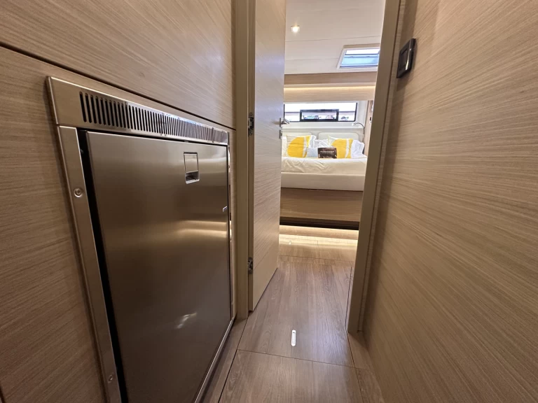 Lagoon Lagoon 51 między profesjonalistami a osobami prywatnymi w Split