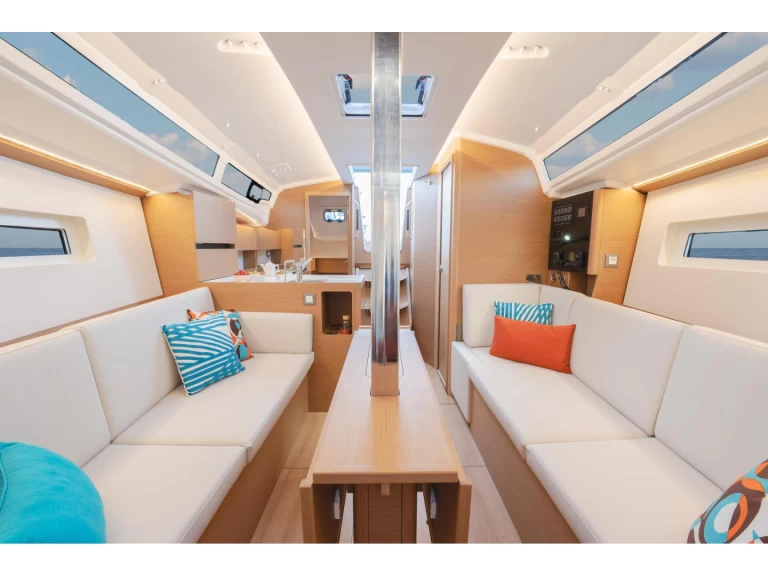 Wynajmij Jeanneau Sun Odyssey 350 w Castiglioncello