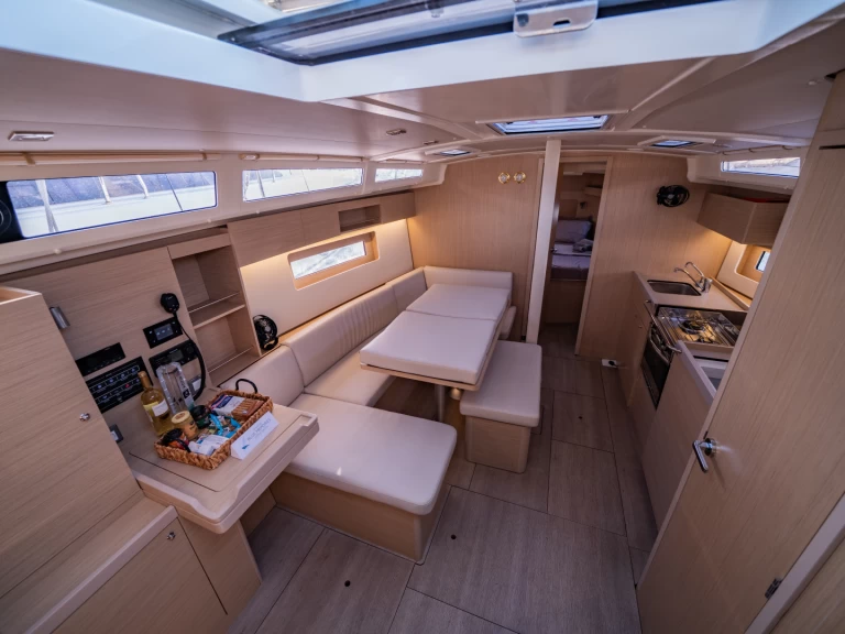 Wynajmij Żaglowiec z lub bez skippera Bénéteau w Lefkáda