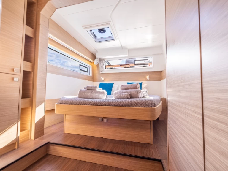 Lagoon Lagoon 43 między profesjonalistami a osobami prywatnymi w Lefkáda