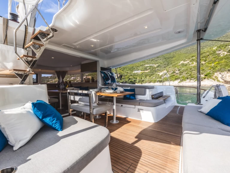 Wynajmij Lagoon Lagoon 43 w Lefkáda