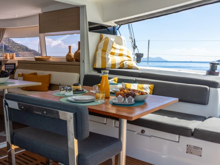 Wynajem łodzi Lagoon Lagoon 43 w Lefkáda na SamBoat 