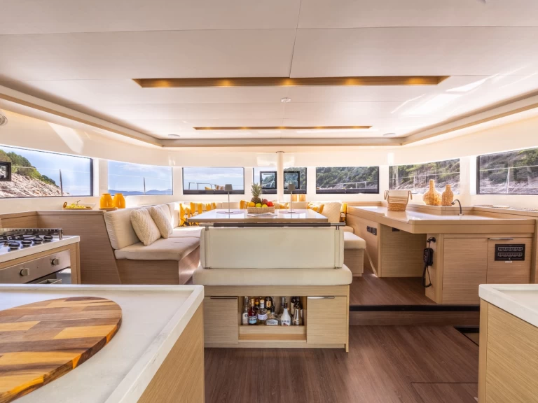 Wynajmij Katamaran z lub bez skippera Lagoon w Lefkáda