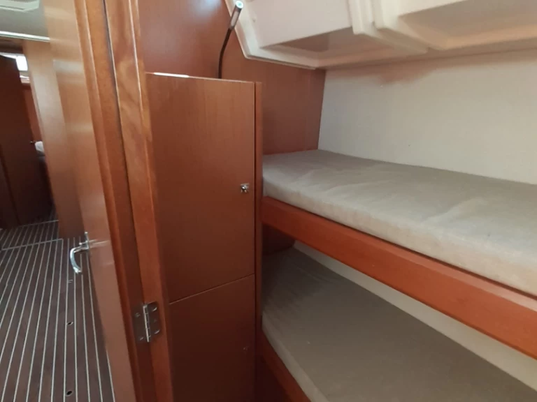 Żaglowiec do wynajmu w Punta Ala w najlepszej cenie