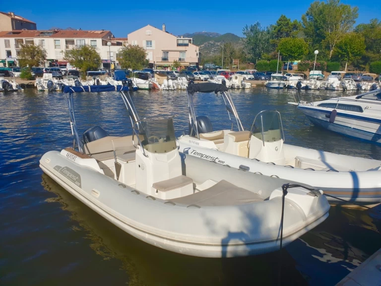 Wynajem łodzi Saint-Florent tanio Capelli 626