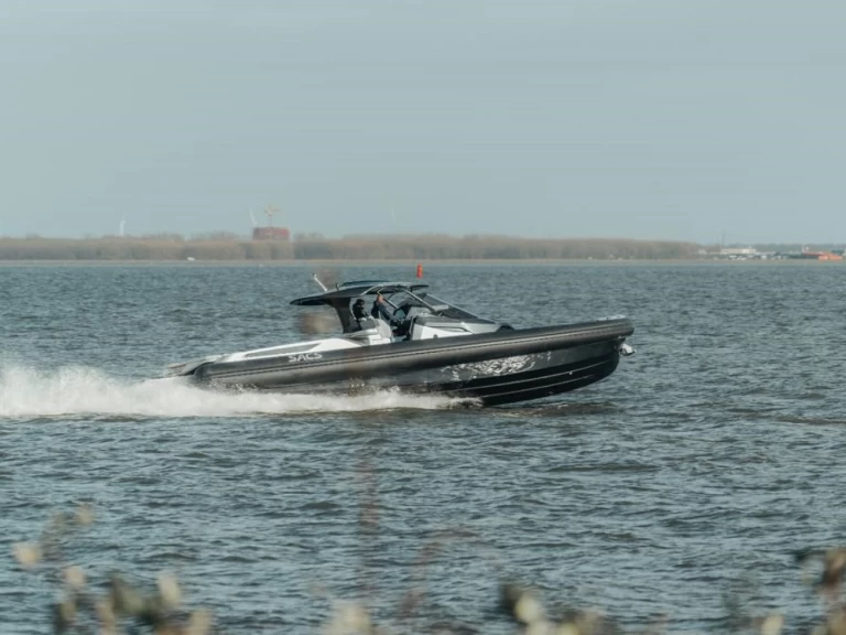 Sacs Strider 15 między profesjonalistami a osobami prywatnymi w Phuket (City)