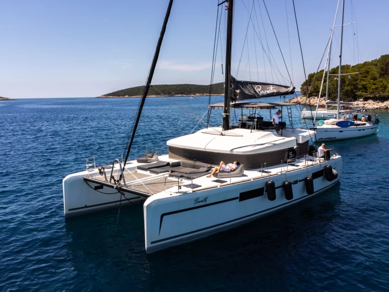 Wynajmij Lagoon Lagoon 52 w Kaštela