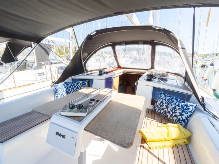 Wynajmij Żaglowiec z lub bez skippera Dufour w Pula