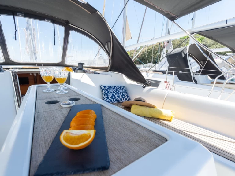 Wynajmij Dufour Dufour 412 Grand Large w Pula