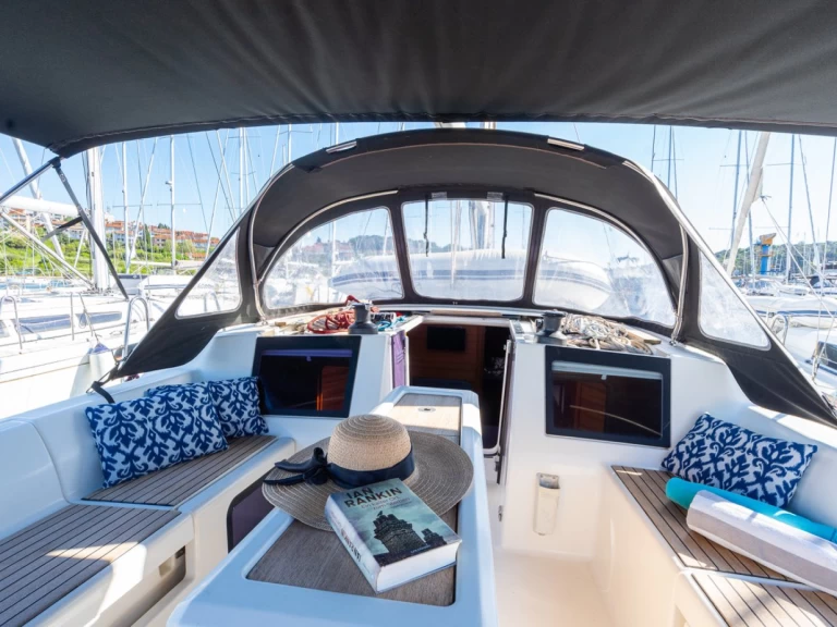 Wynajmij Dufour Dufour 460 Grand Large w Pula