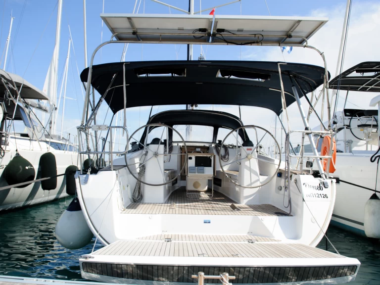 Bavaria Bavaria 40 Cruiser między profesjonalistami a osobami prywatnymi w Kavála