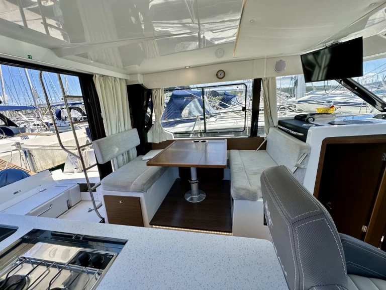 Wynajmij Jeanneau Merry Fisher 1095 Fly w Drage