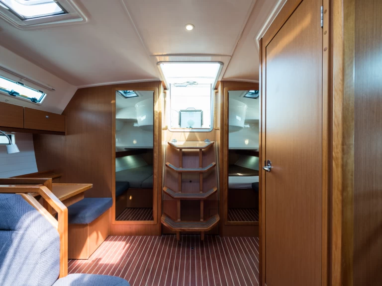 Wynajem łodzi Kavála tanio Bavaria 40 Cruiser