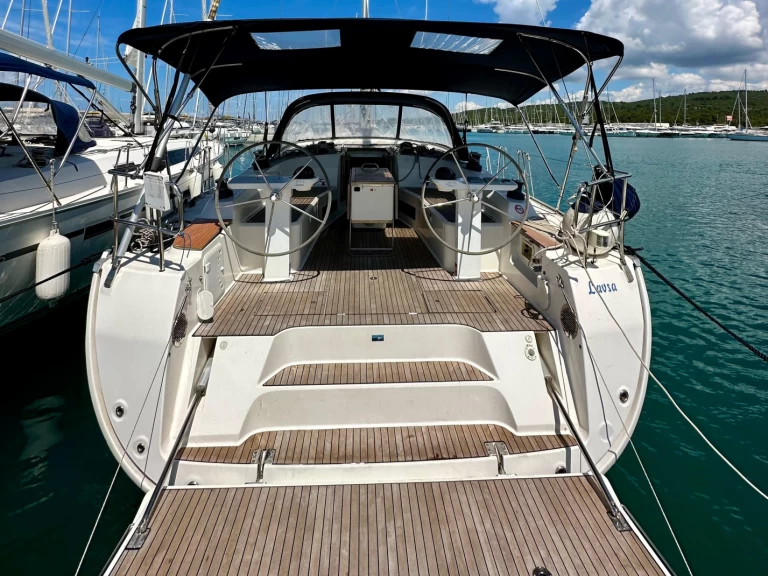 Żaglowiec do wynajmu w Sukosan w najlepszej cenie