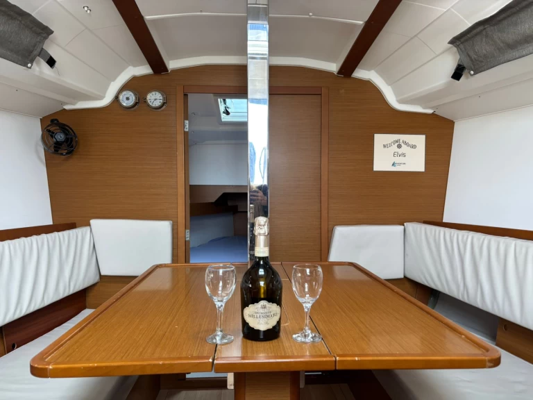 Wynajem w Drage- Jeanneau Sun Odyssey 349 na SamBoat