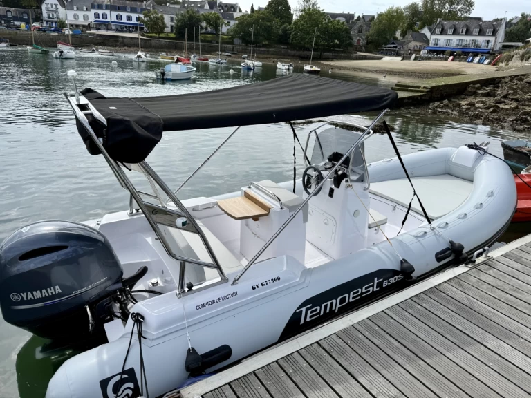 Wynajem łodzi Combrit tanio Tempest 630