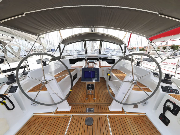 Żaglowiec do wynajmu w Biograd na Moru w najlepszej cenie