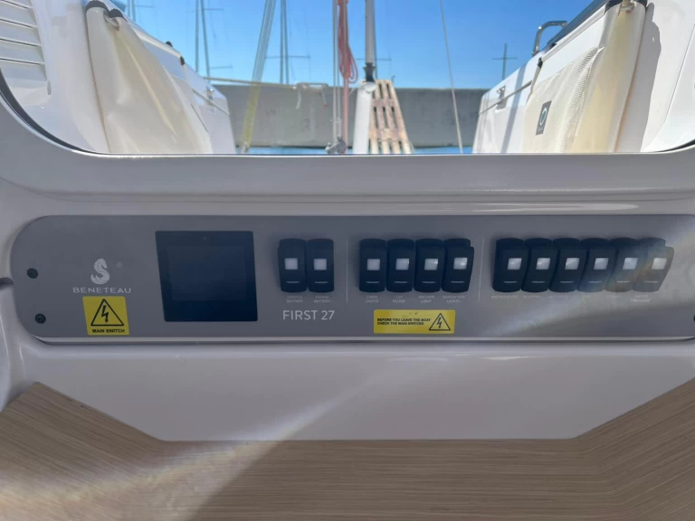 Bénéteau First 27 między profesjonalistami a osobami prywatnymi w Split