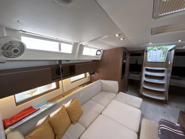 Żaglowiec do wynajmu w Split w najlepszej cenie