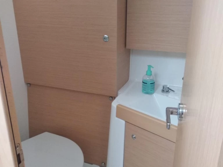 Wynajem łodzi Bénéteau Oceanis 38.1 w La Spezia na SamBoat 