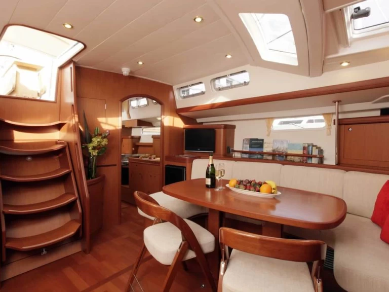 Wynajmij Żaglowiec z lub bez skippera Bénéteau w Punat